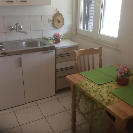 Nathalie Apartment