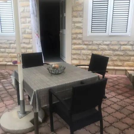 Nathalie Apartment